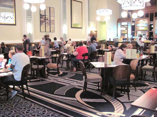 Dining areas Dining areas